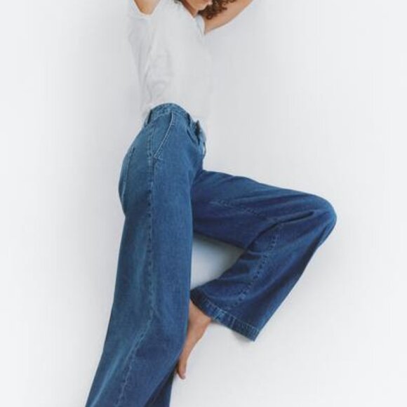 2 Awesome pairs- ZARA Mid Waist Darted Wide Leg Jeans & Hi Rise Straight Size 28 - Picture 2 of 4